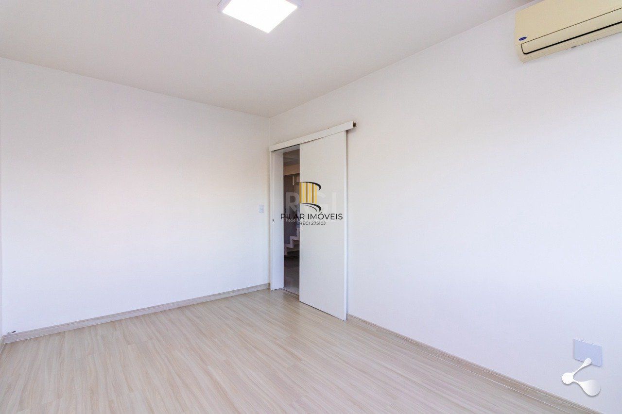 Cobertura para Venda -119,25m², 3 dormitórios, 1 vaga - Petrópolis