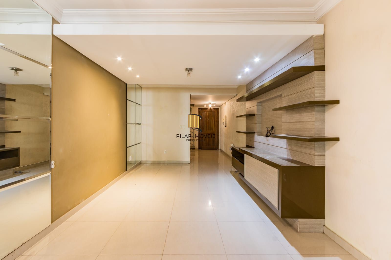 Casa para Venda - 227.93m², 3 dormitórios, 1 suite, 2 vagas - Chácara das Pedras