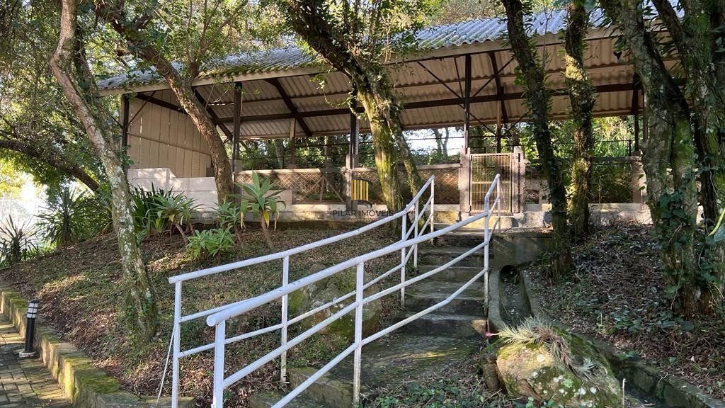 Casa de Condomínio 4 dormitórios no bairro Nonoai