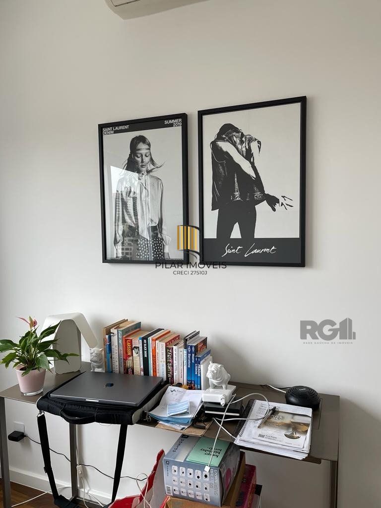 Apartamento a venda 2 dormitórios e uma suíte no bairro Rio Branco em Porto Alegre