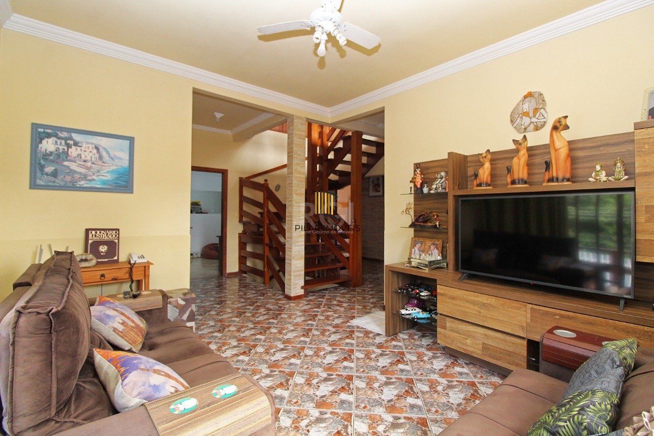 Casa para Venda - 339m², 3 dormitórios, 2 vagas - Vila Nova, Porto Alegre