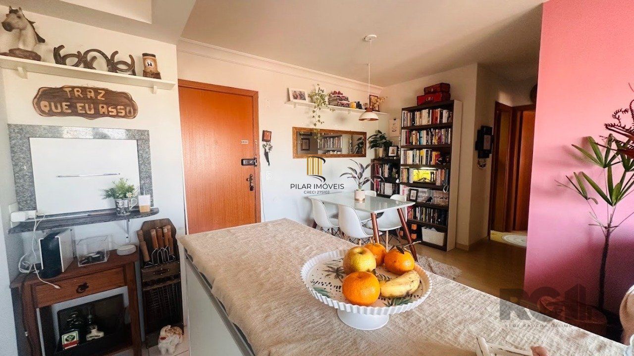 Apartamento 2 dormitórios no bairro Azenha