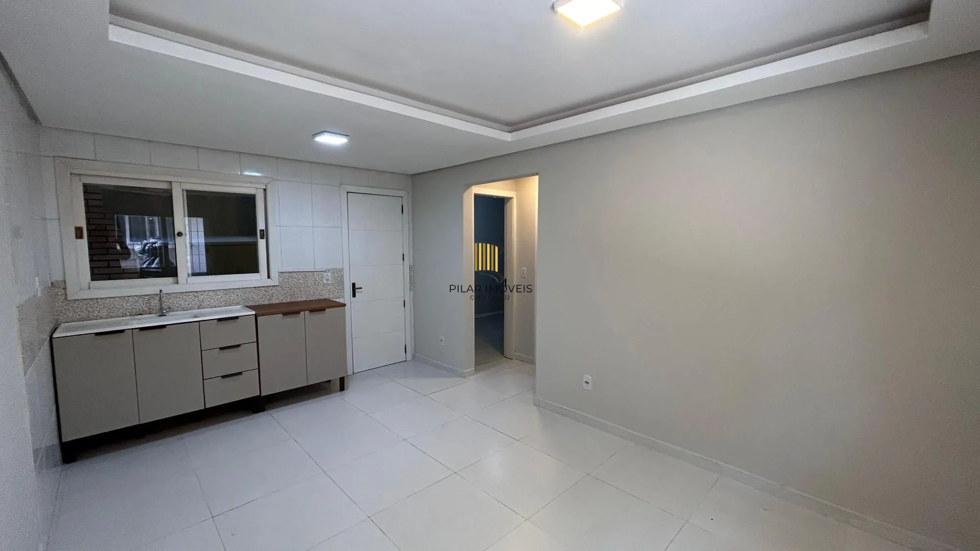 Apartamento 2 dormitórios no bairro Jardim Algarve