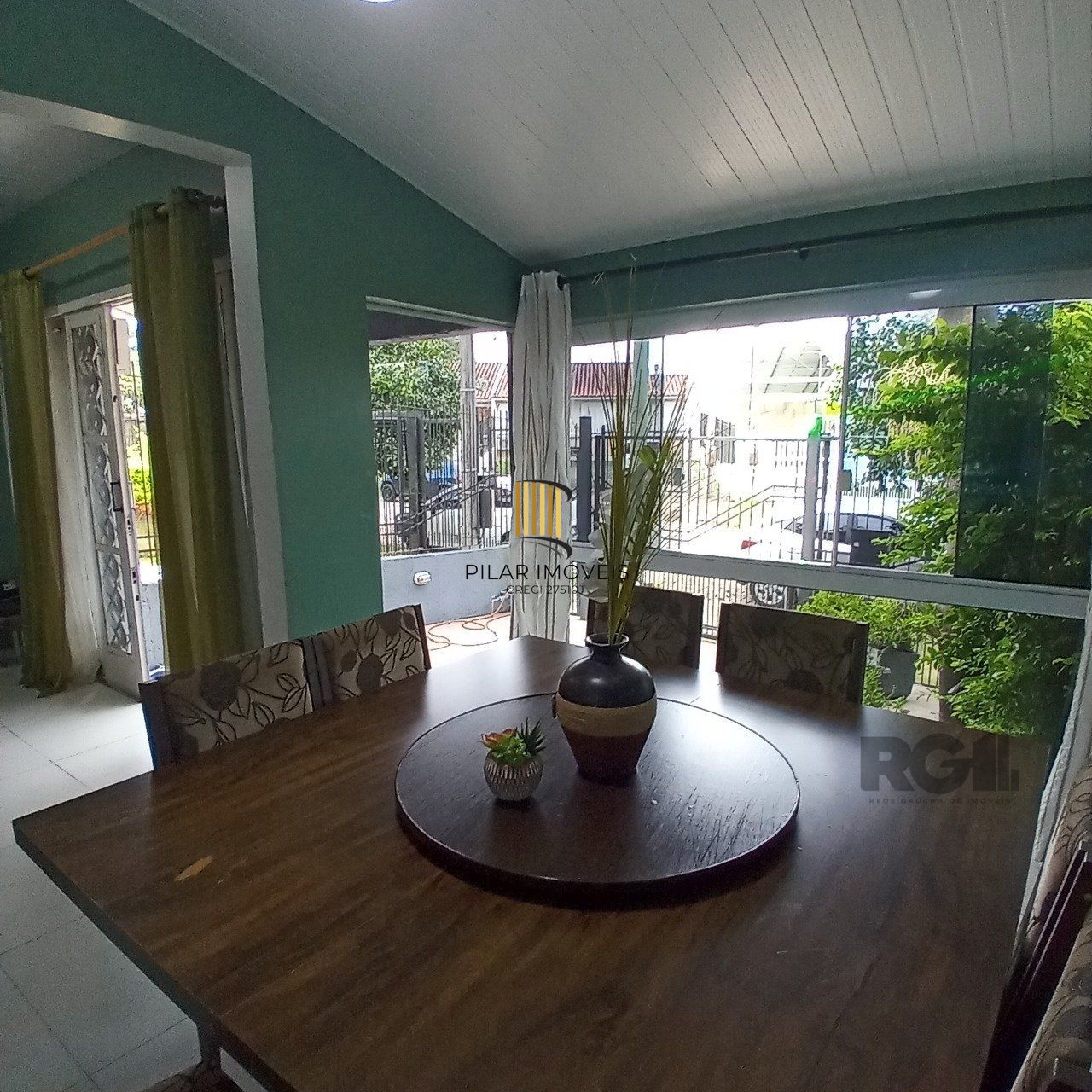 Casa para Venda - 97,95m², 4 dormitórios, 1 vagas - Hípica, Porto Alegre