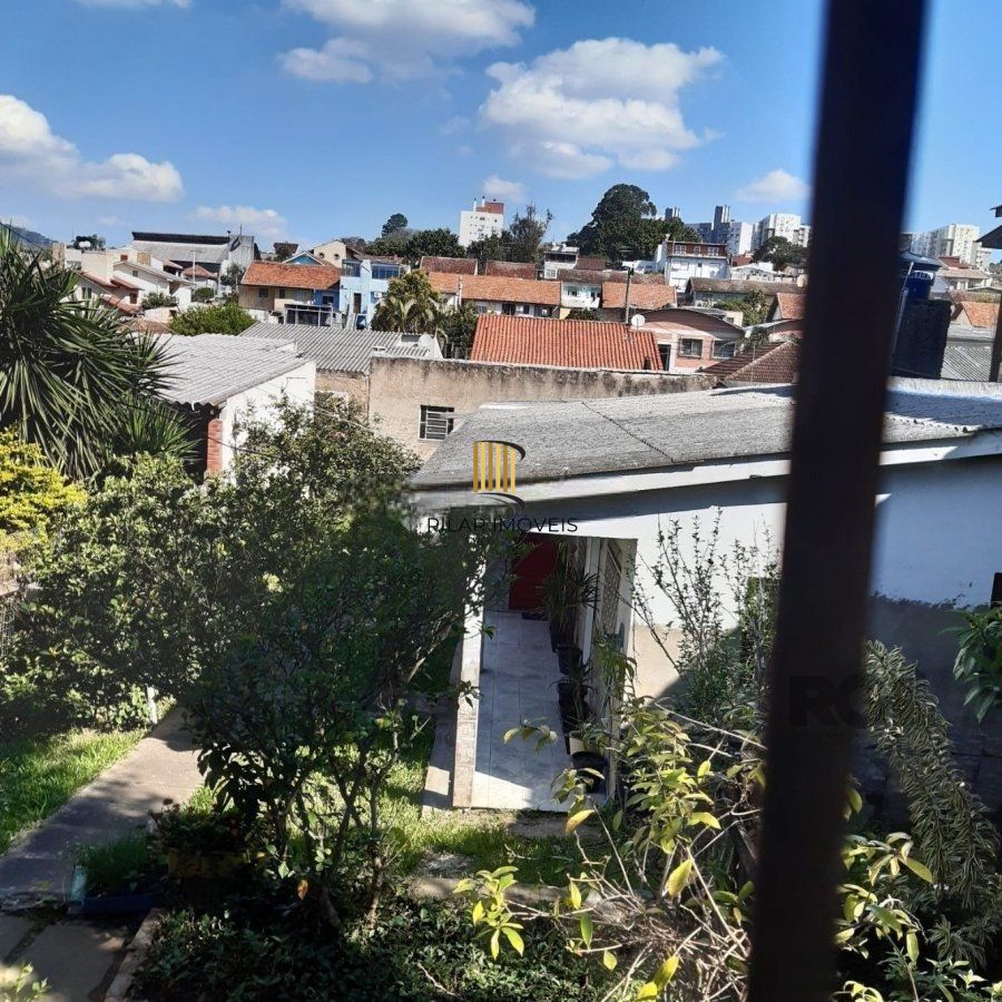 Casa 1 dormitório  e 1 vaga no jardim Sabará