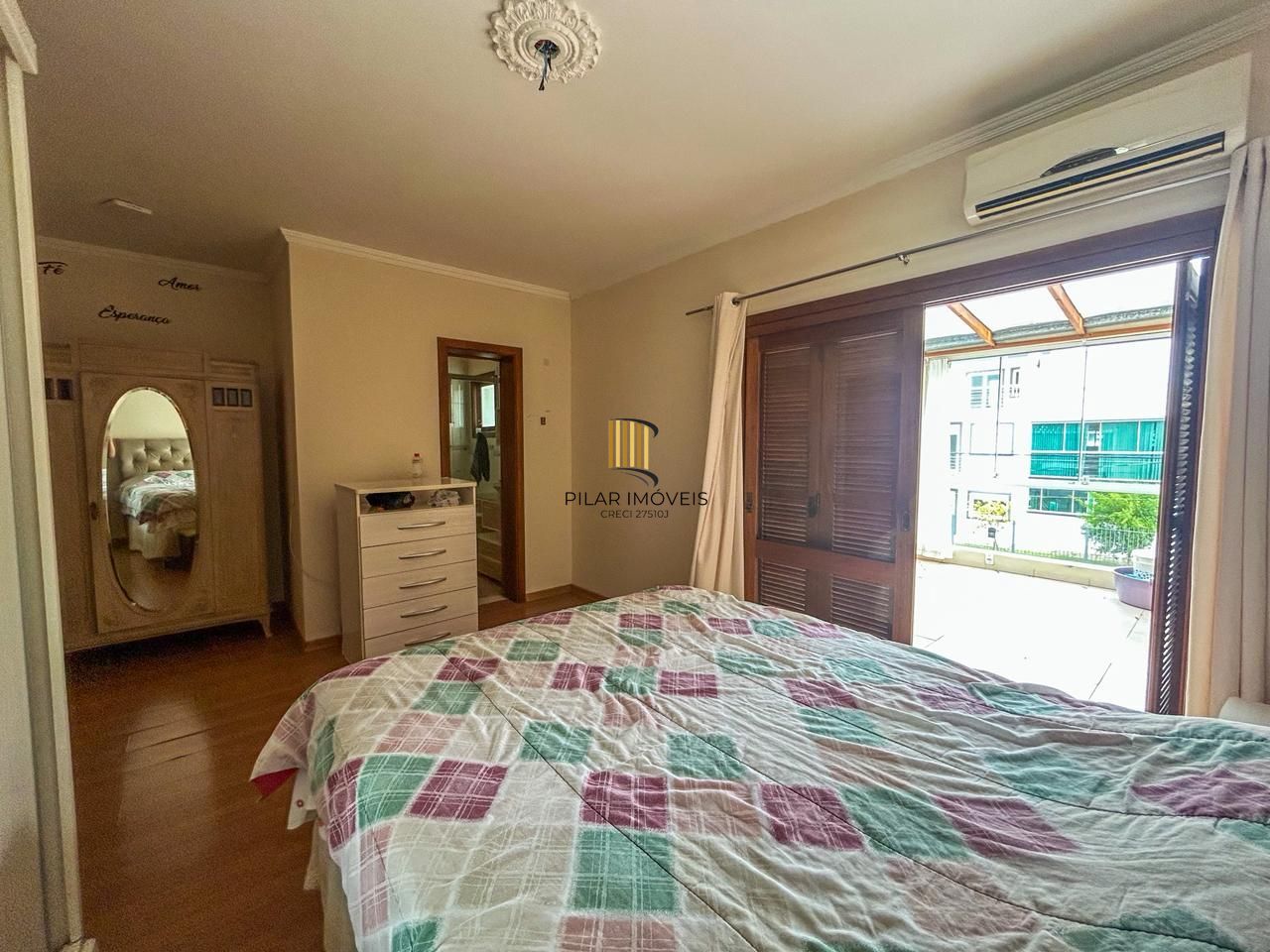 CASA NO CONDOMÍNIO LAGOS DE NOVA IPANEMA