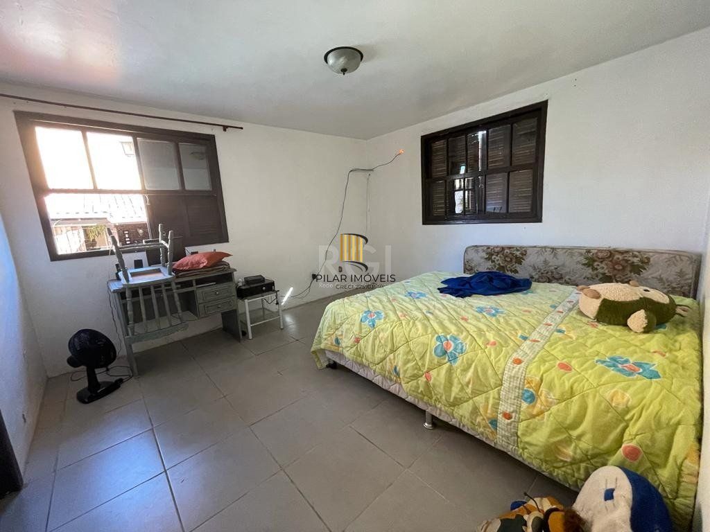 Casa para Venda - 400m², 5 dormitórios, sendo 3 suites, 4 vagas - Ipanema PORTO ALEGRE /RS