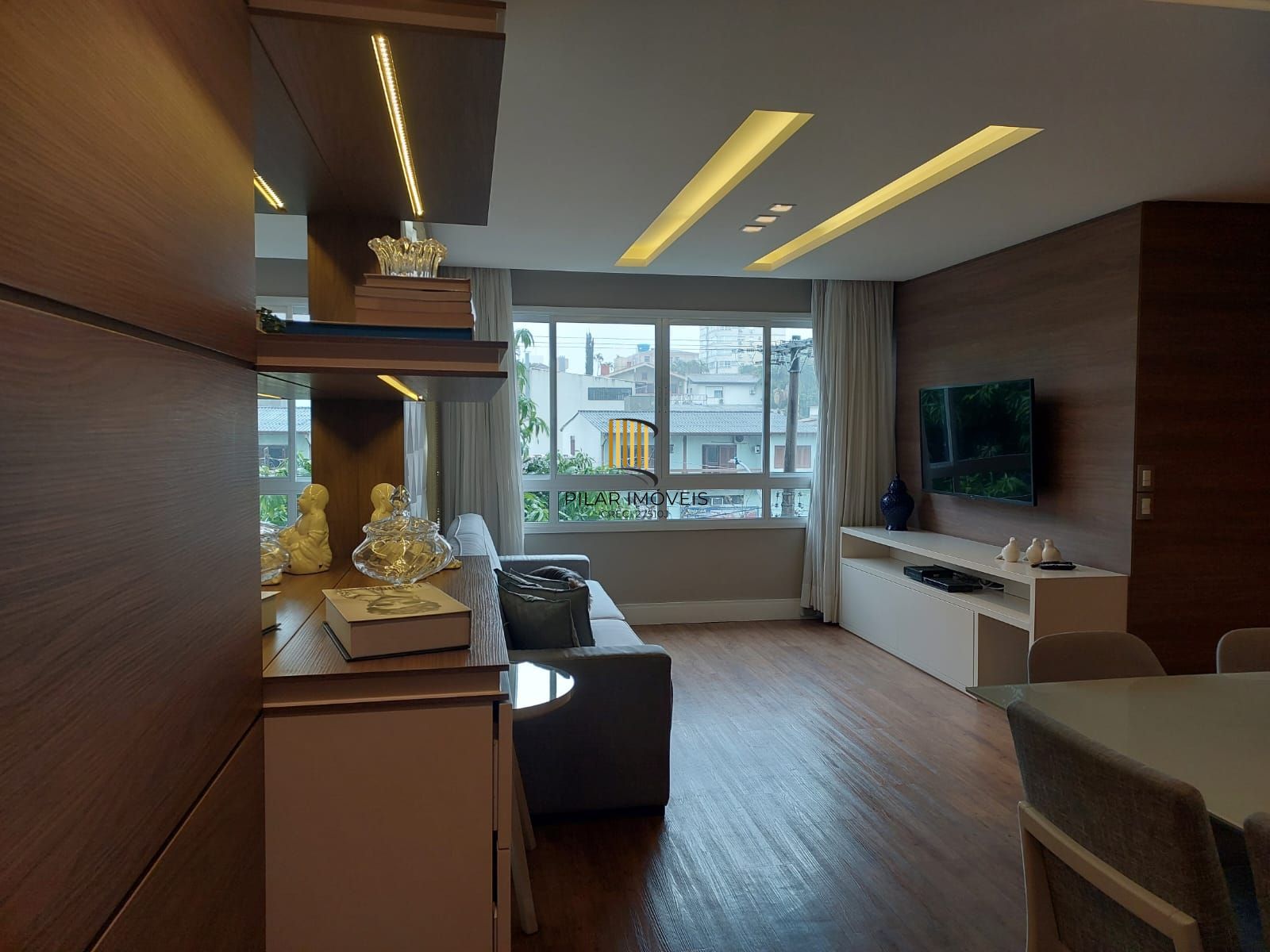 Apartamento com 3 dormitórios, sendo 1 deles suíte, com 02 vagas