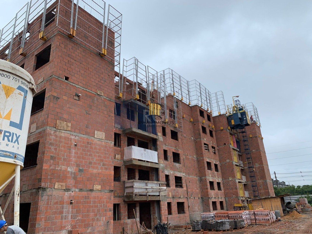 Apartamento em construção de 3 dormitórios no bairro Igara em Canoas