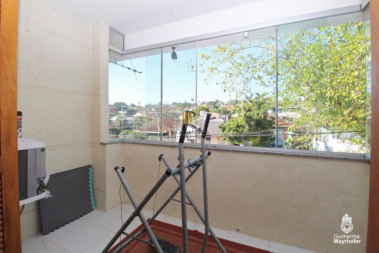 Casa para Venda - 227.93m², 3 dormitórios, sendo 1 suites, 2 vagas - Chácara das Pedras