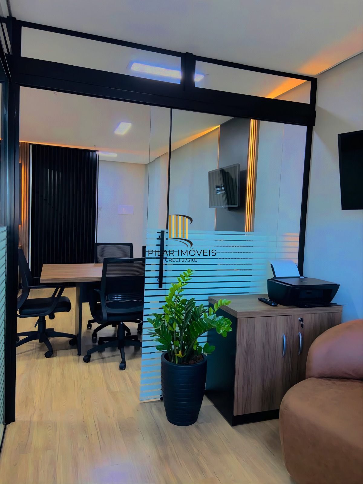 Sala comercial no Hom Lindoia