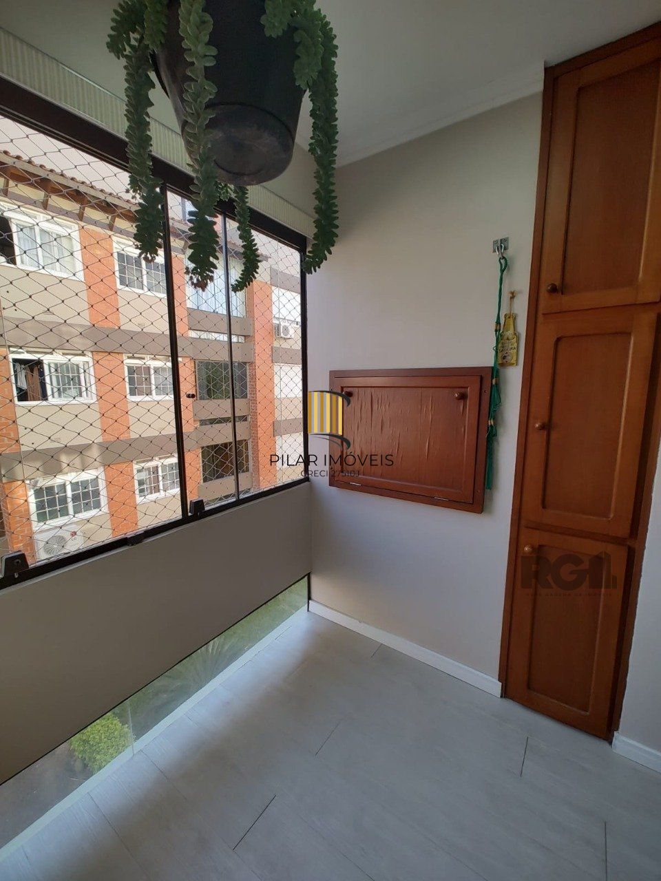 2 QUARTOS  - SACADA COM CHURRASQUEIRA - ELEVADOR - CAVALHADA - PORTO ALEGRE - RS