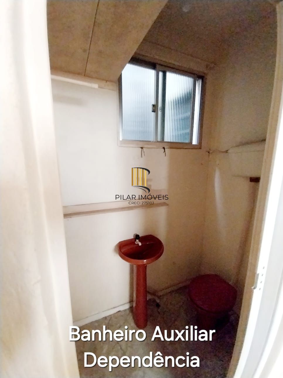 Apartamento com 03 quartos e 02 banheiros no Bairro Petrópolis