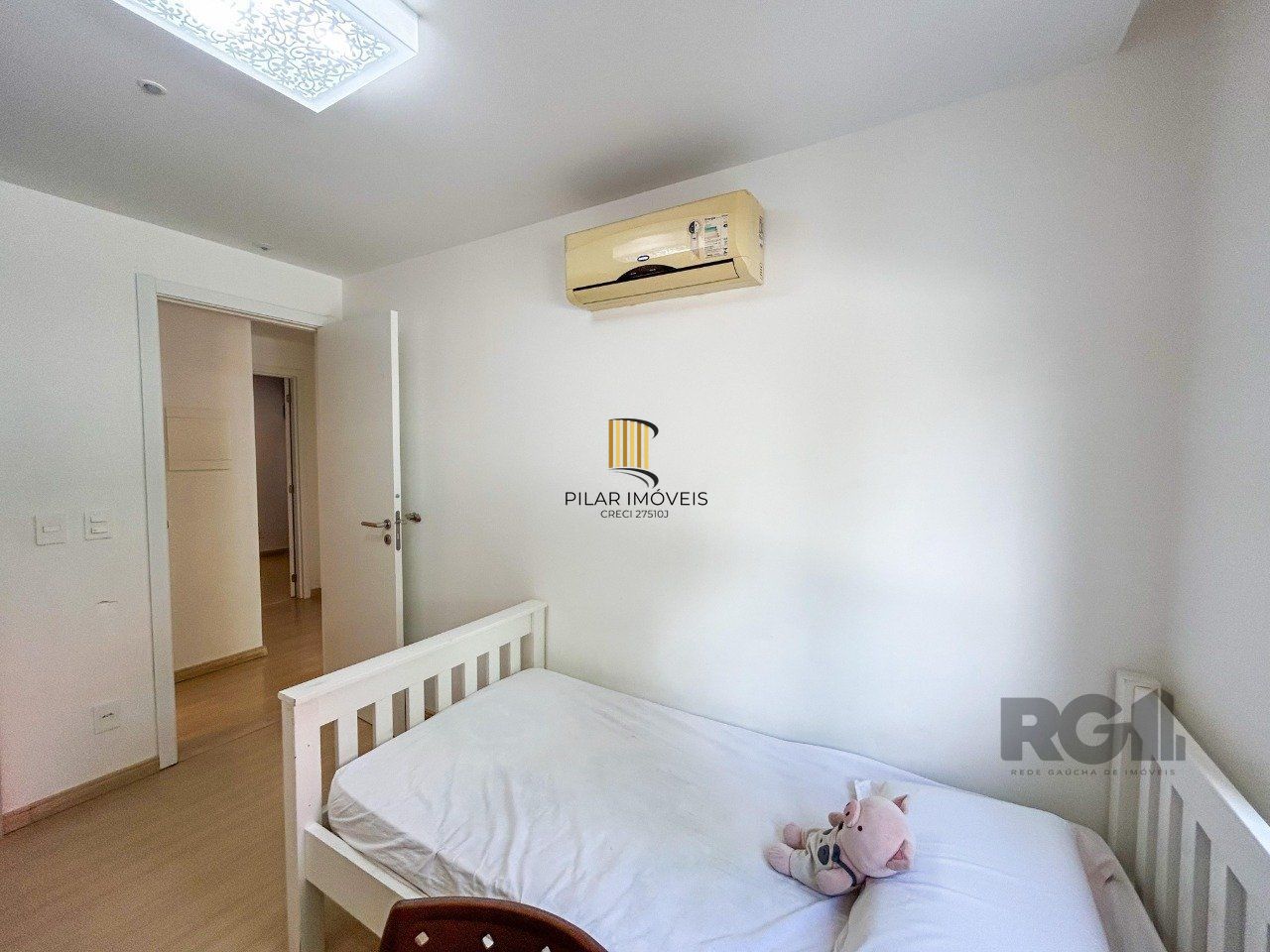 Casa para Venda,3 dormitórios,sendo 1 suite,2 vagas -Vila Nova, Porto Alegre, RS