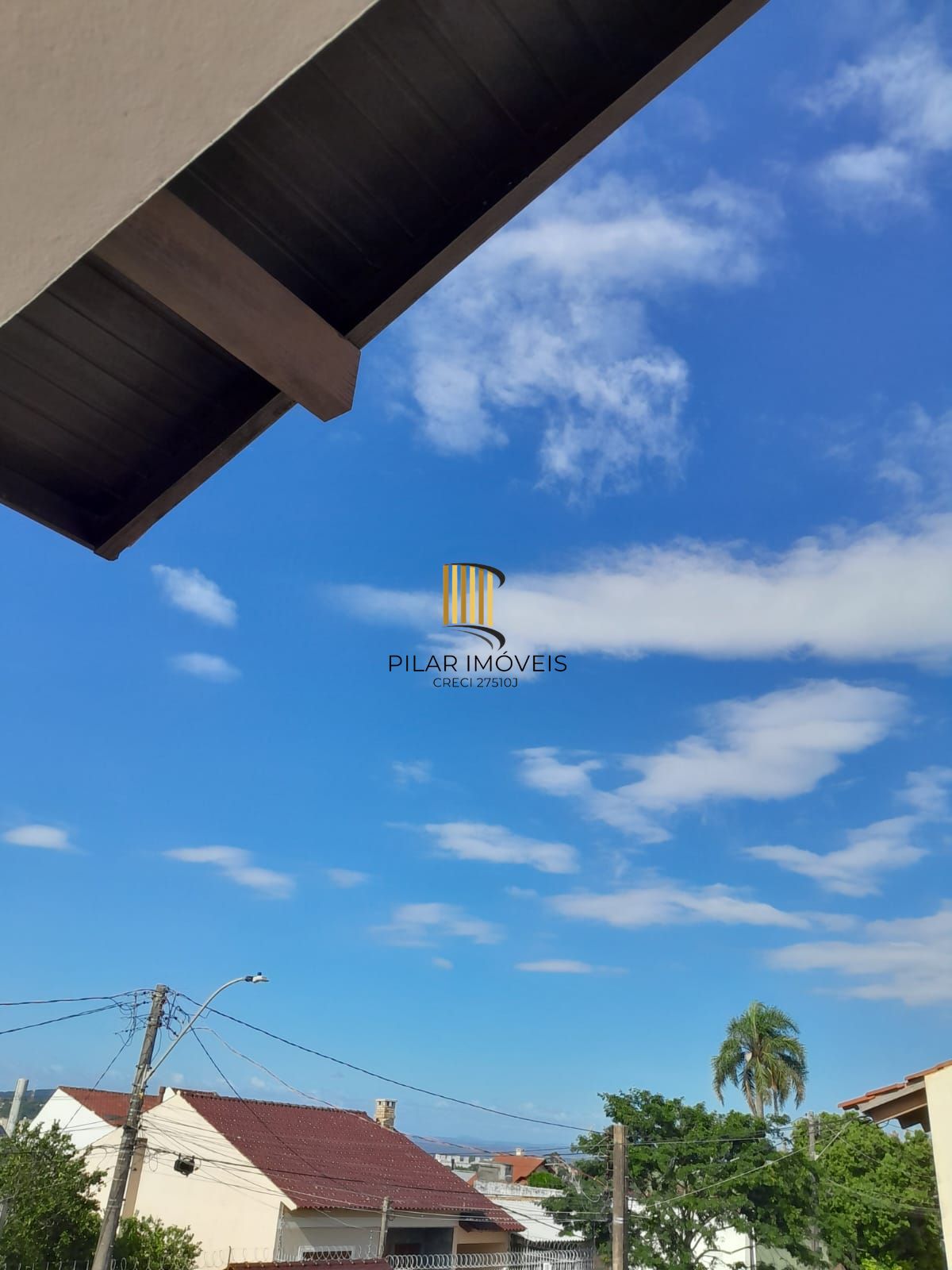 LINDA CASA 4 QUARTOS A VENDA, BAIRRO VILA NOVA, PORTO ALEGRE, RS