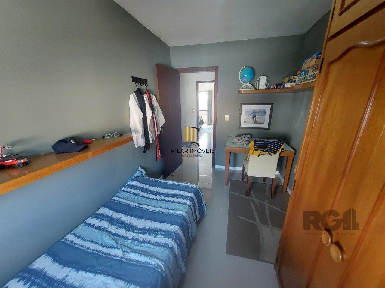 Casa 3 dormitórios no bairro Hípica