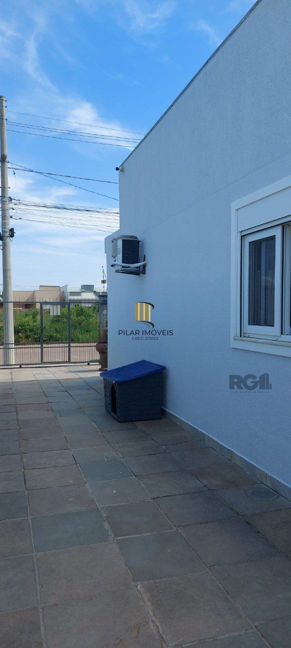 Casa com 2 dormitórios, sendo 1 suíte no bairro Florida em Guaíba