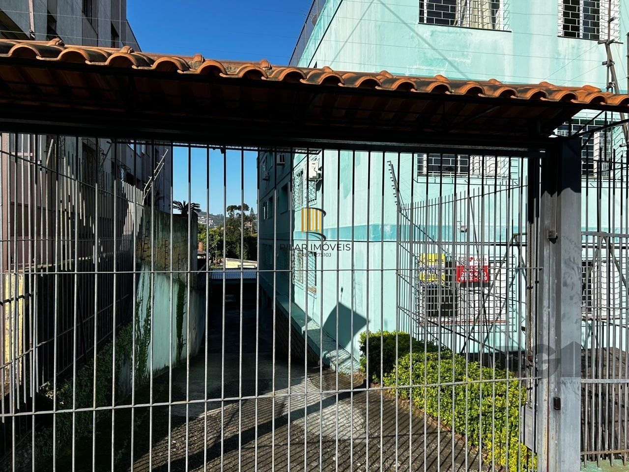 APARTAMENTO JK COM 1 QUARTO E GARAGEM COBERTA NO BAIRRO CAMAQUA PRÓXIMO À OTTO NIEMEYER
