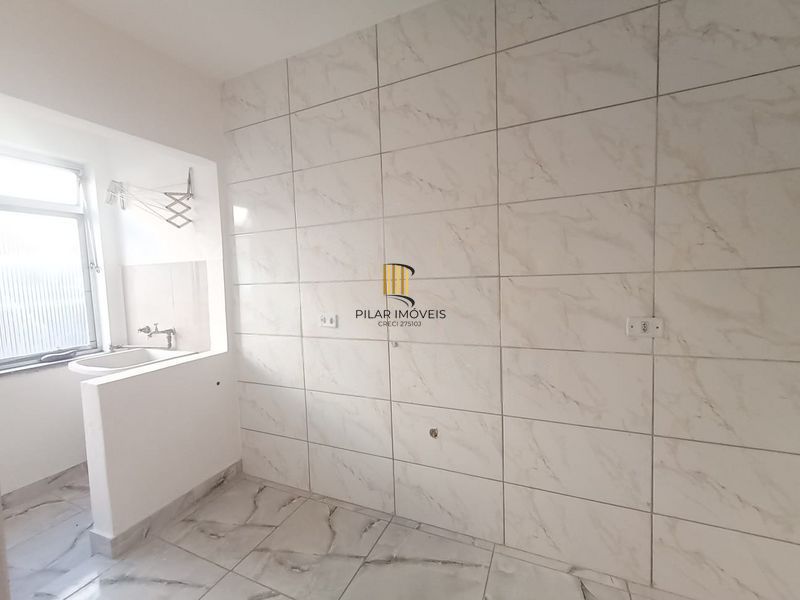 Apartamento com 03 quartos e 01 vaga no Bairro Vila Nova em Porto Alegre