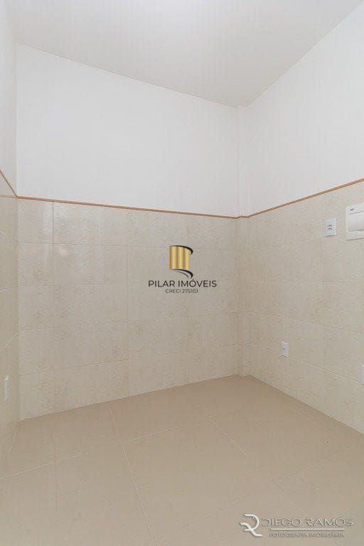 Apartamento de 02 quartos, sendo 01 com Ar condicionado, no bairro  Centro Histórico em Porto Alegre/RS.