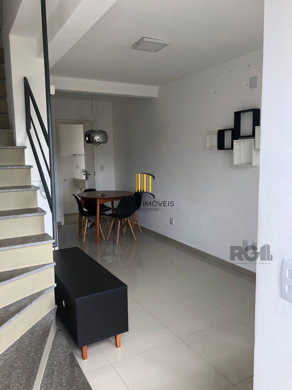 Casa Condominio 2 Dormitório(s) Bairro Nonoai