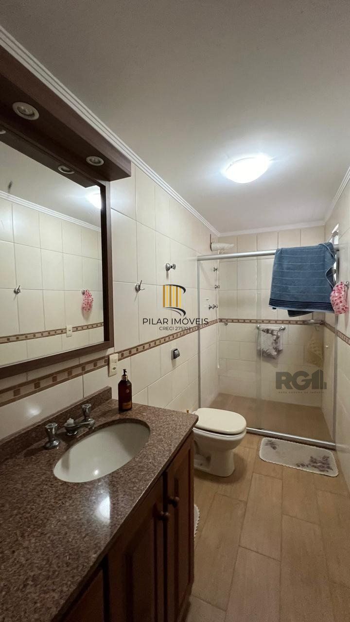 Apartamentos com 5 quartos, 2 suítes, 4 vagas de garagem, no bairro Santana, Porto Alegre/RS