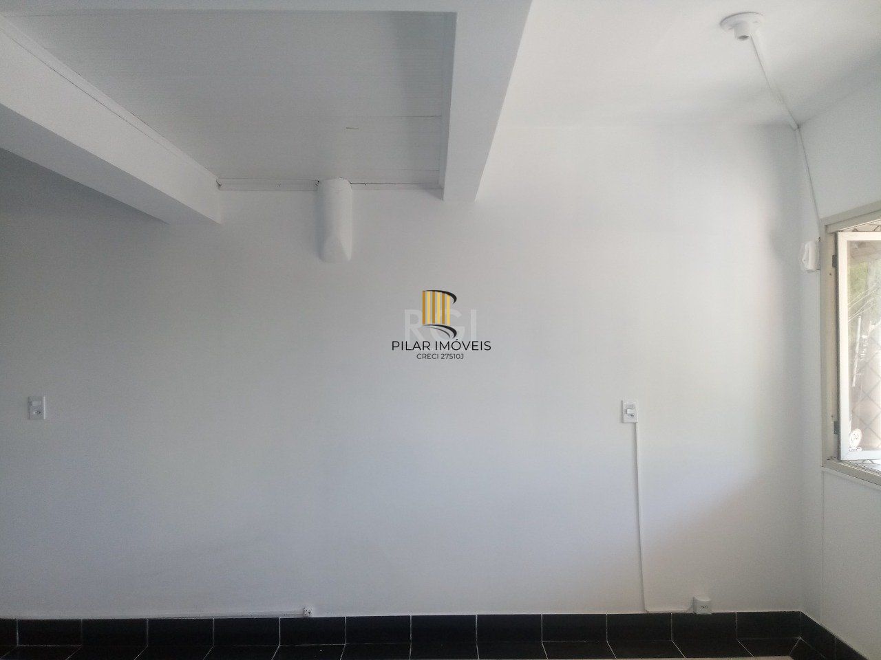 Loja para Venda - 39m², 0 dormitórios, Jardim São Pedro, Porto Alegre