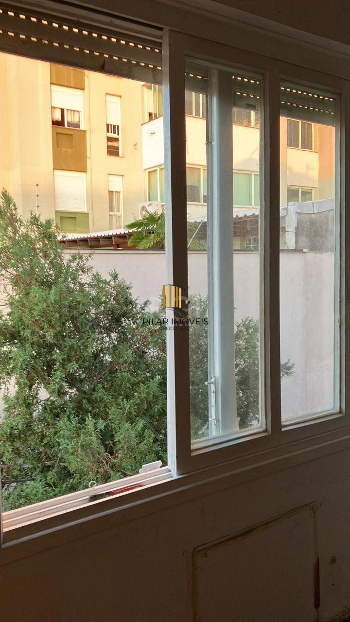 Apartamento de 2 dormitórios no bairro Passo d´Areia