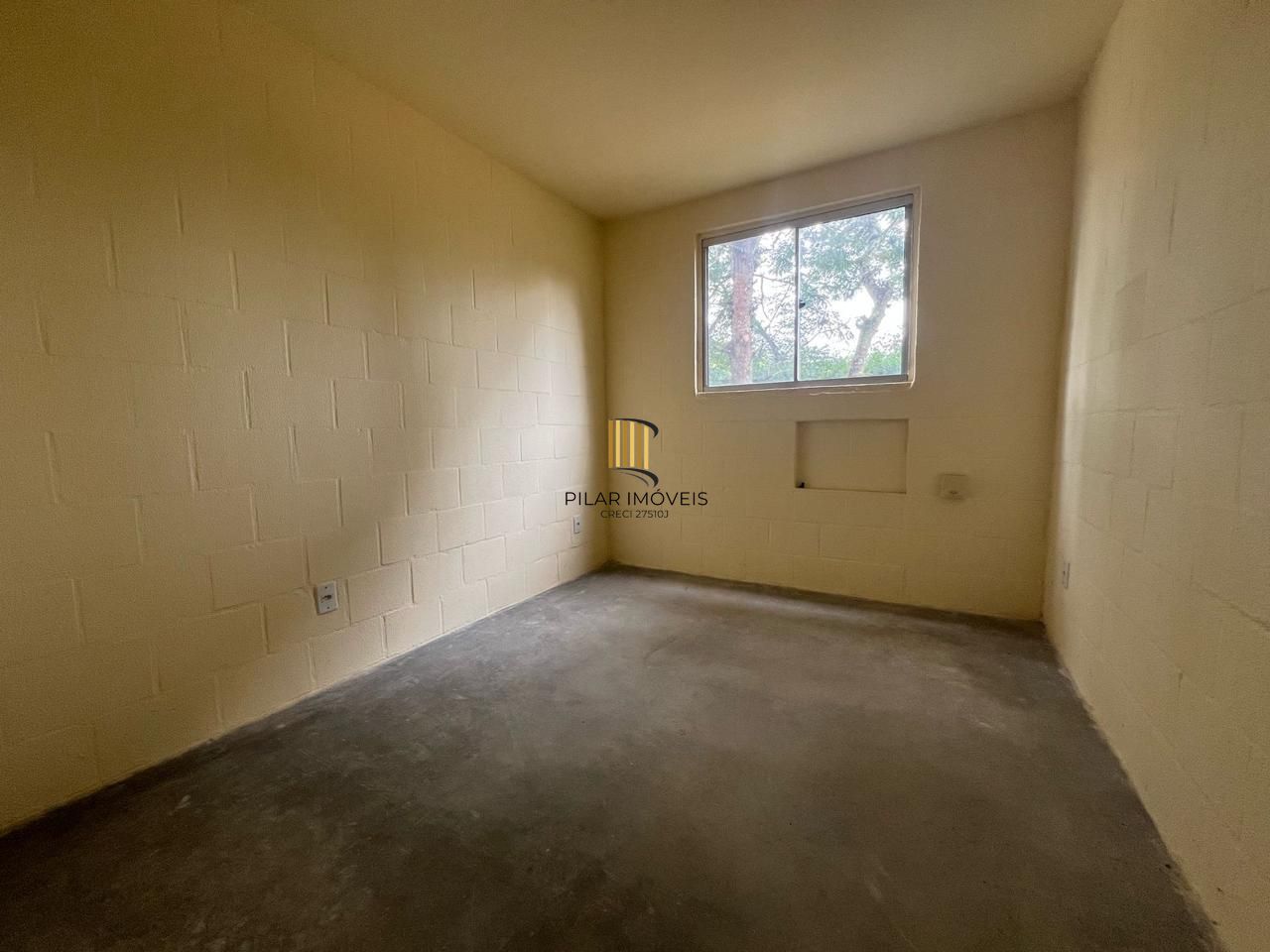 Apartamento com 2 quartos com vaga de garagem no Bairro Campo Novo