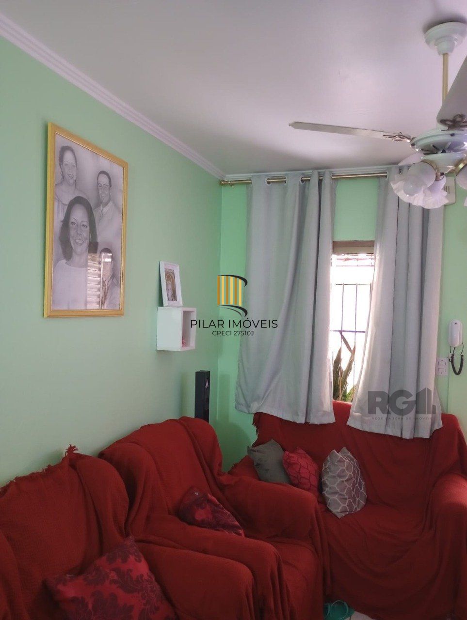 Sobrado para Venda - 36m², 2 dormitórios, 1 vaga - Guarujá, Porto Alegre