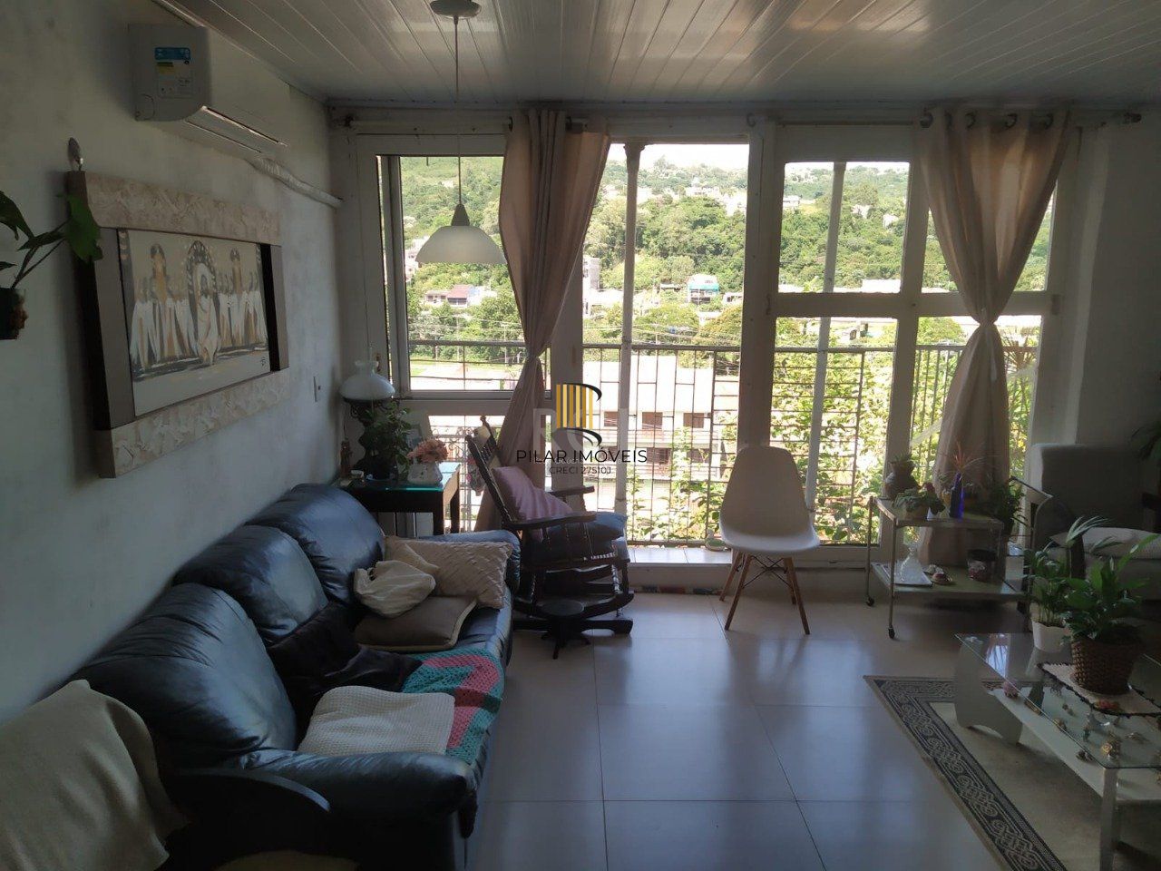 Casa com 5 dormitórios no bairro Jardim Carvalho