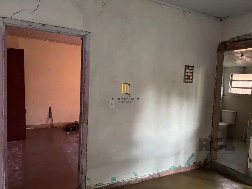  Terreno de 300m² com casas, no bairro Cavalhada, Porto Alegre/RS
