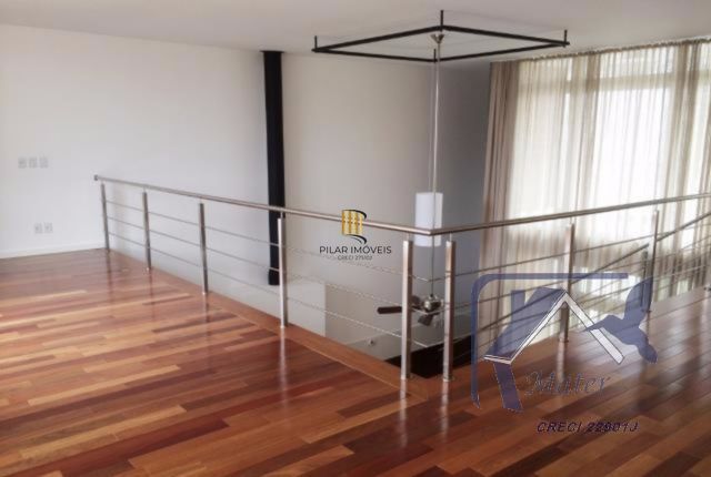 Casa para Venda - 260m², 3 dormitórios, sendo 2 suites, 4 vagas - Hípica