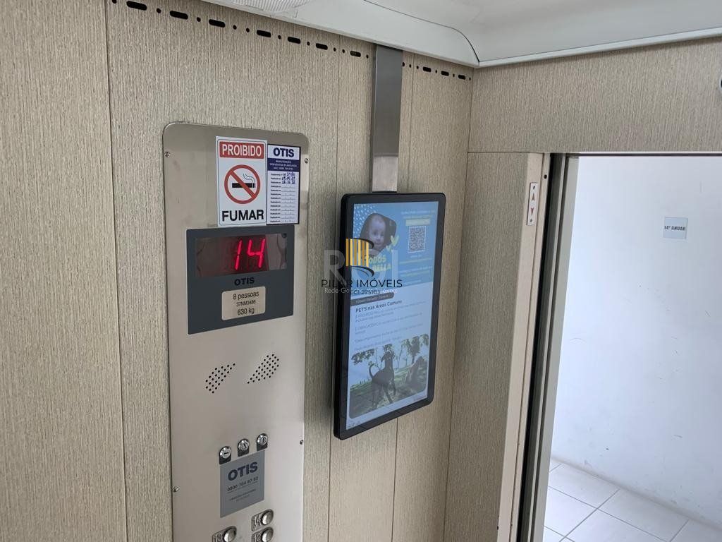 Lindo apartamento com vista e posição solar privilegiada.