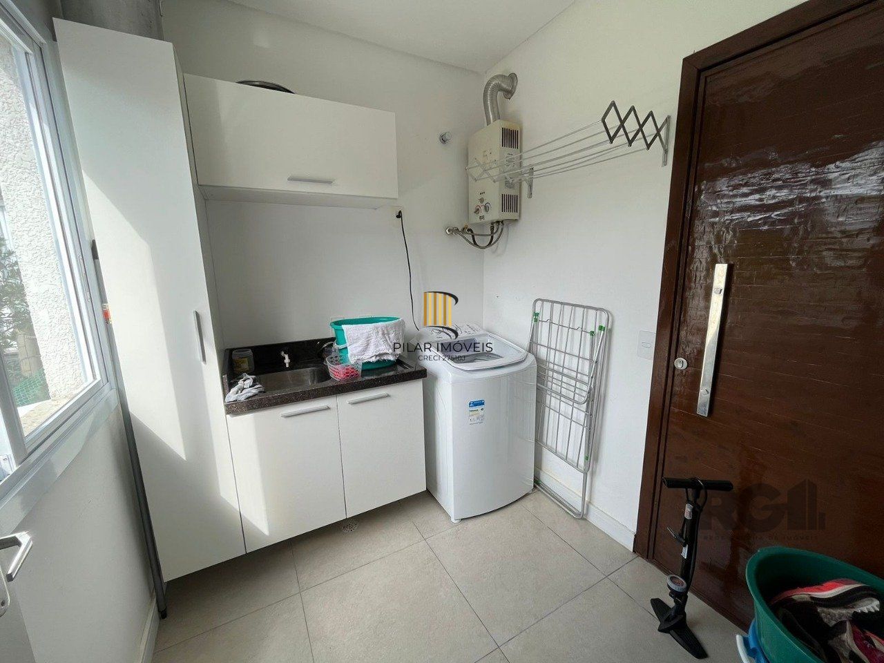LINDA CASA 3 QUARTOS À VENDA CONDOMÍNIO DUBAI CAPÃO DA CANOA