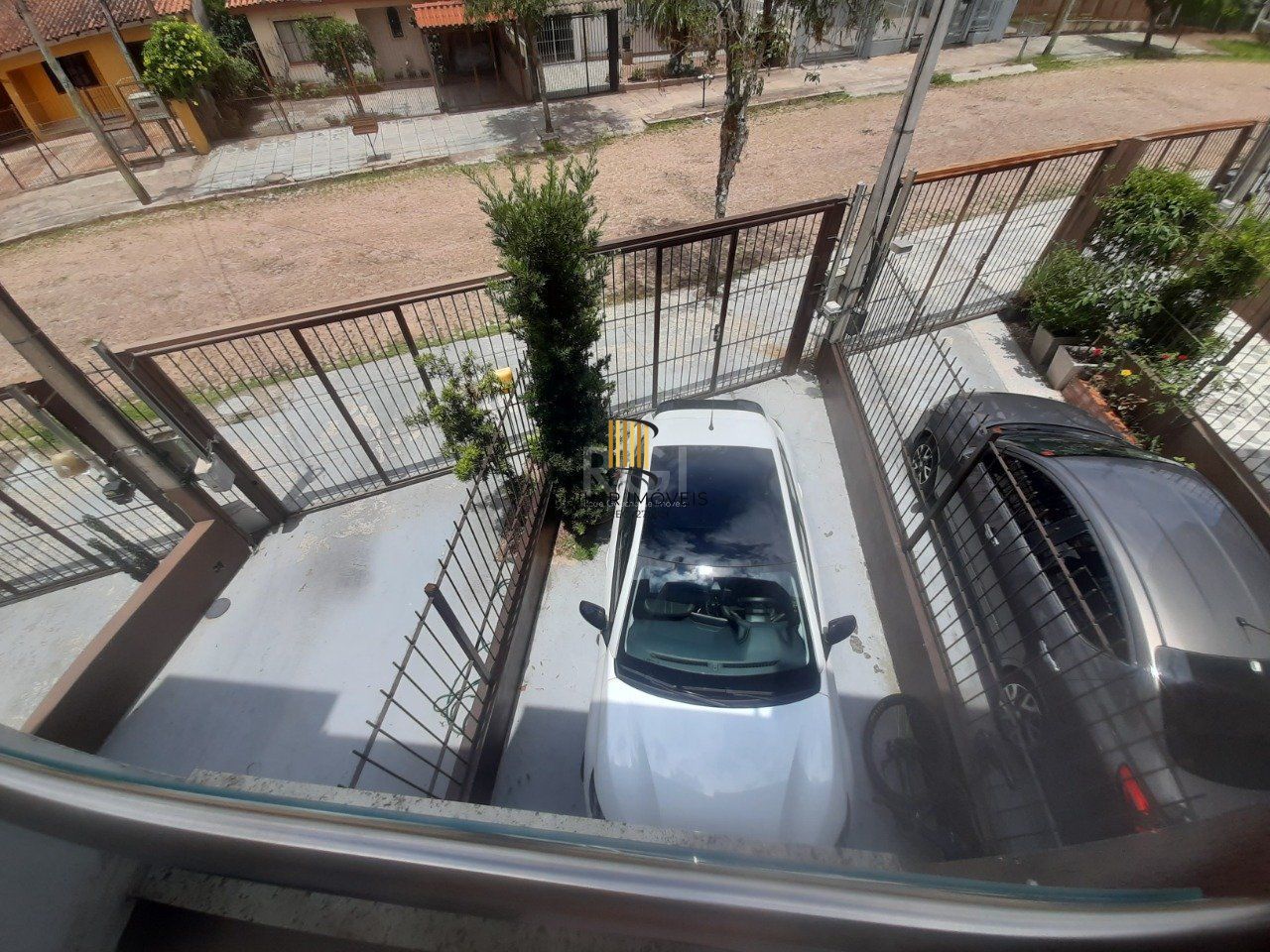 Casa com 2 quartos, 2 suítes, varanda, 1 vaga de garagem, no bairro Aberta dos Morros, Porto Alegre/RS