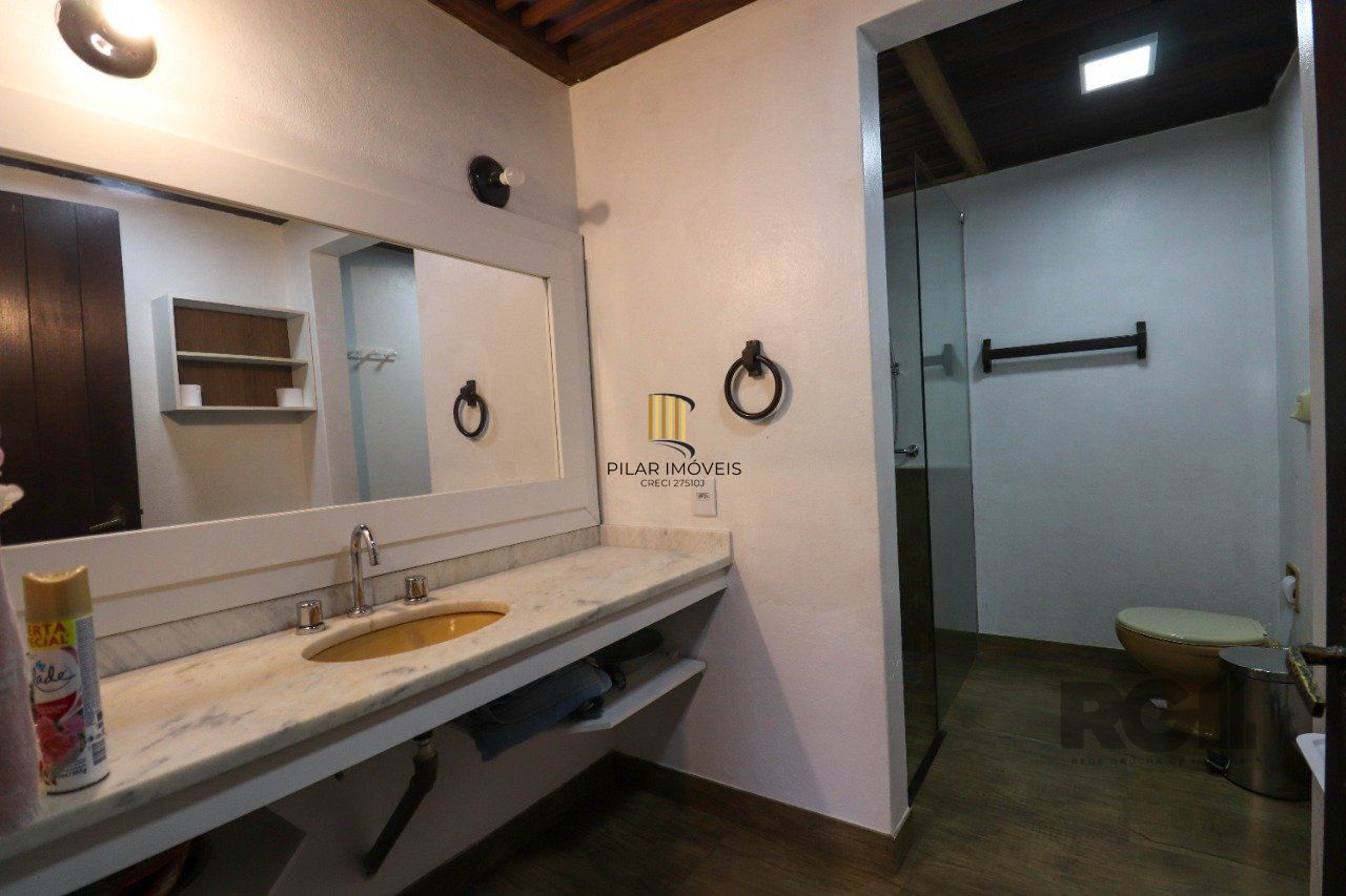 Casa para Venda - 523.36m², 6 dormitórios, sendo 2 suites, 2 vagas - Vila Conceição, Porto Alegre