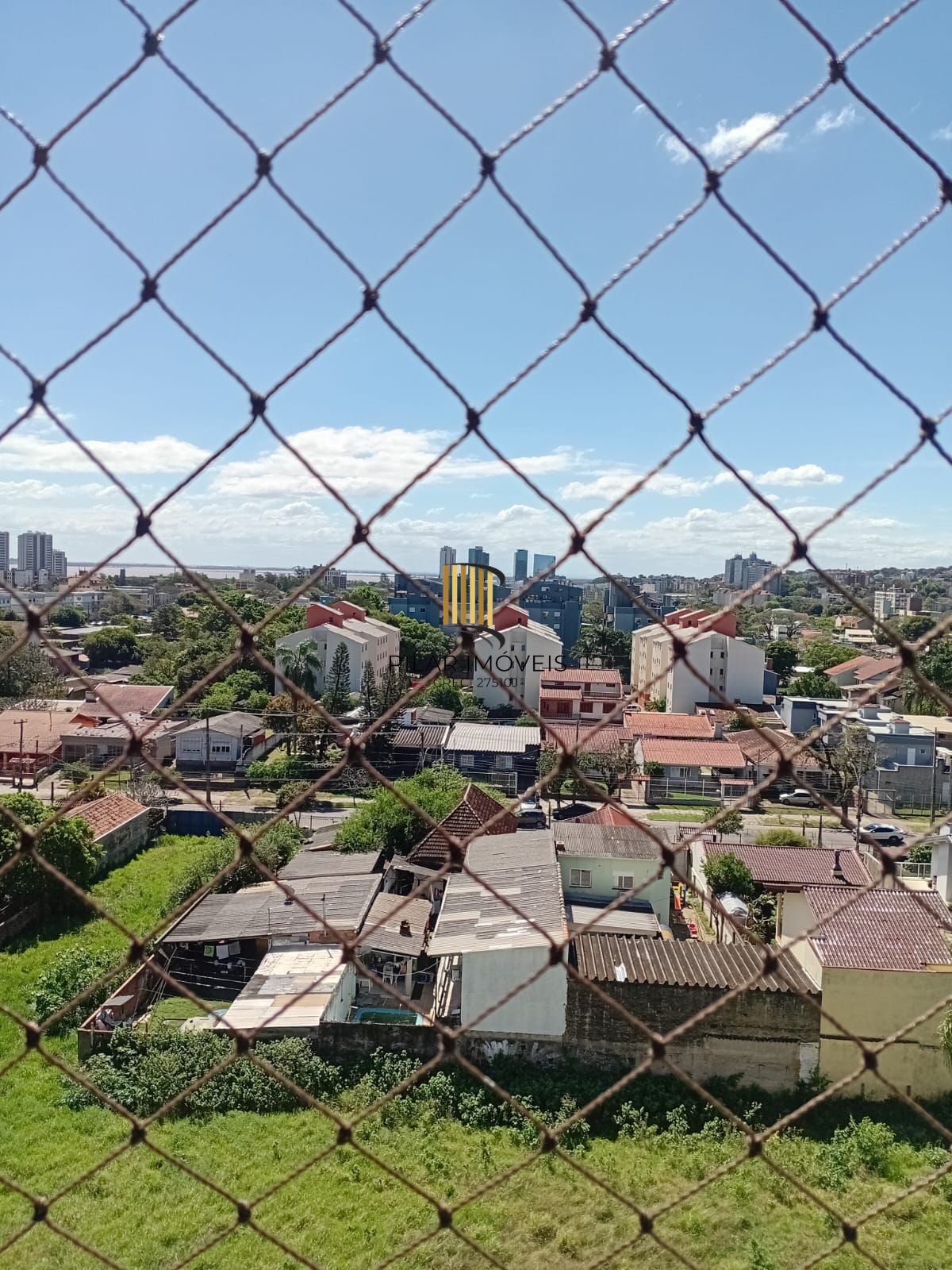 Apartamento 2 quartos, suíte, vaga coberta no bairro Camaquã em Porto Alegre/RS