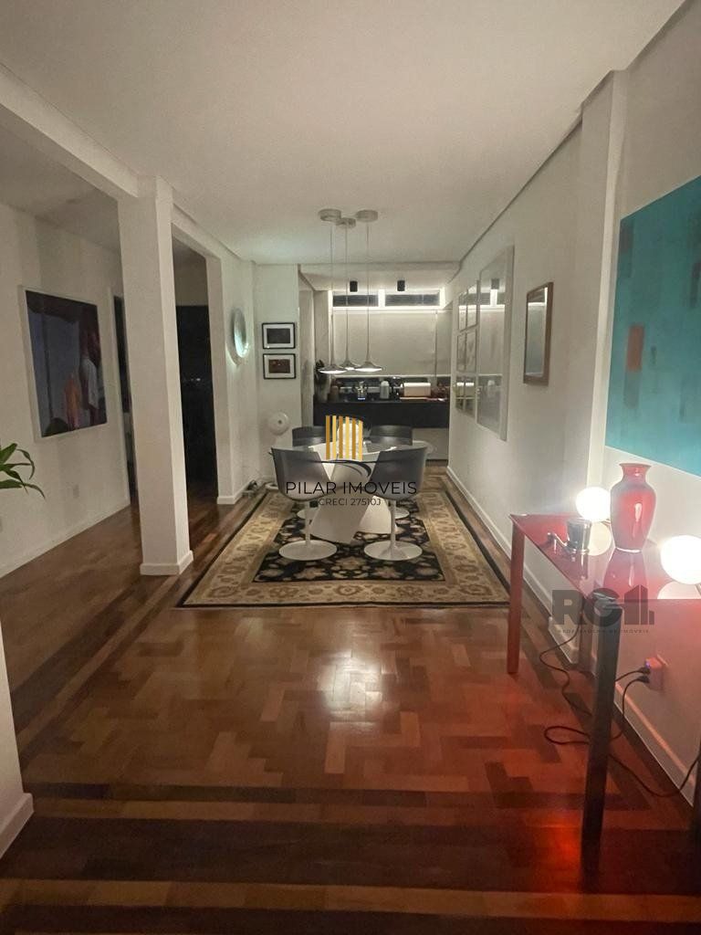 Apartamento a venda 2 dormitórios e uma suíte no bairro Rio Branco em Porto Alegre