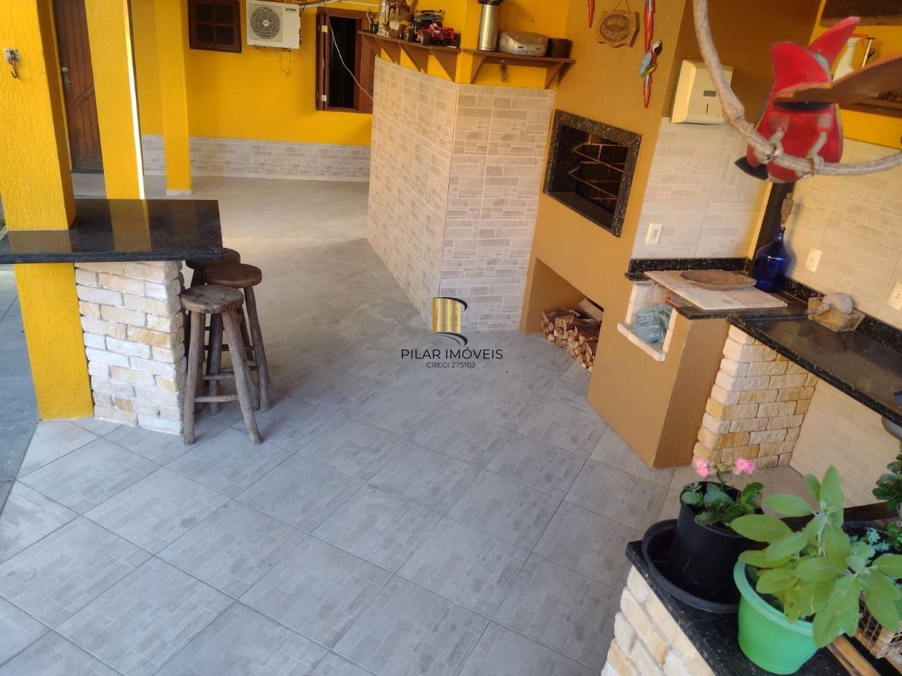 Casa para Venda - 693.6m², 5 dormitórios, sendo 3 suites, 4 vagas - Hípica