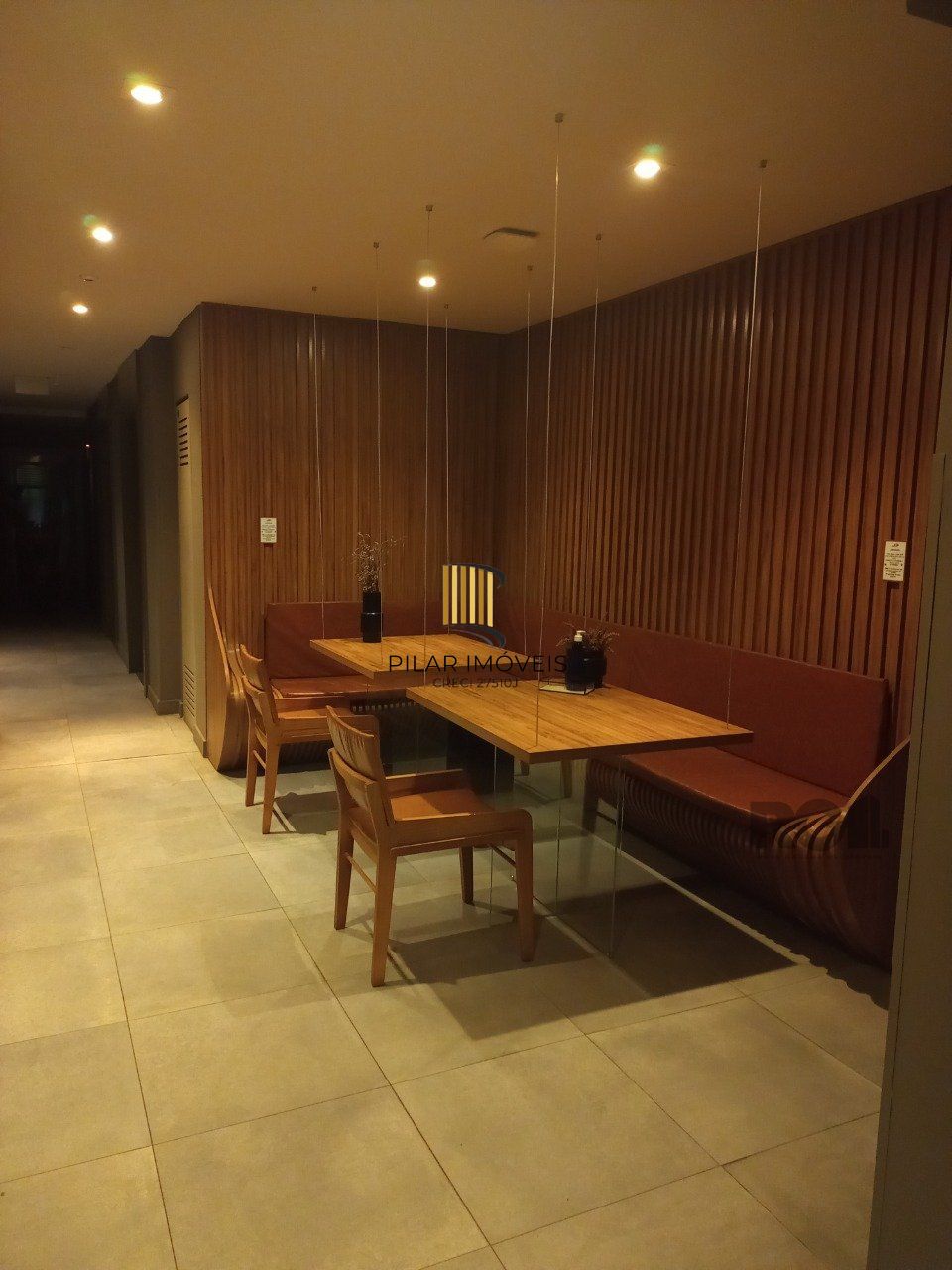 Apartamento Studio, mobiliado, com vaga para carro, 26,75m², na Cidade Baixa - Porto Alegre/RS