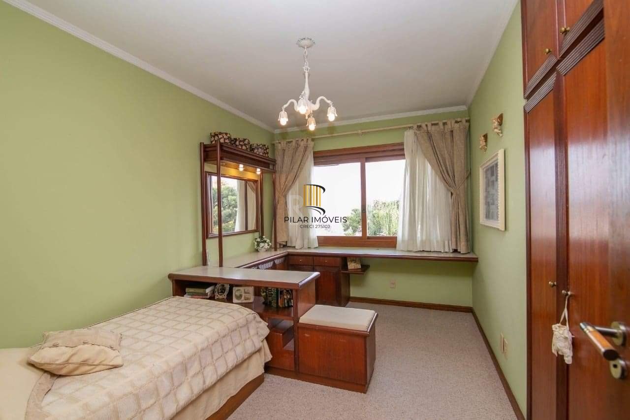 Apartamento para Venda - 246.47m², 3 dormitórios, sendo 1 suites, 2 vagas - Cristal