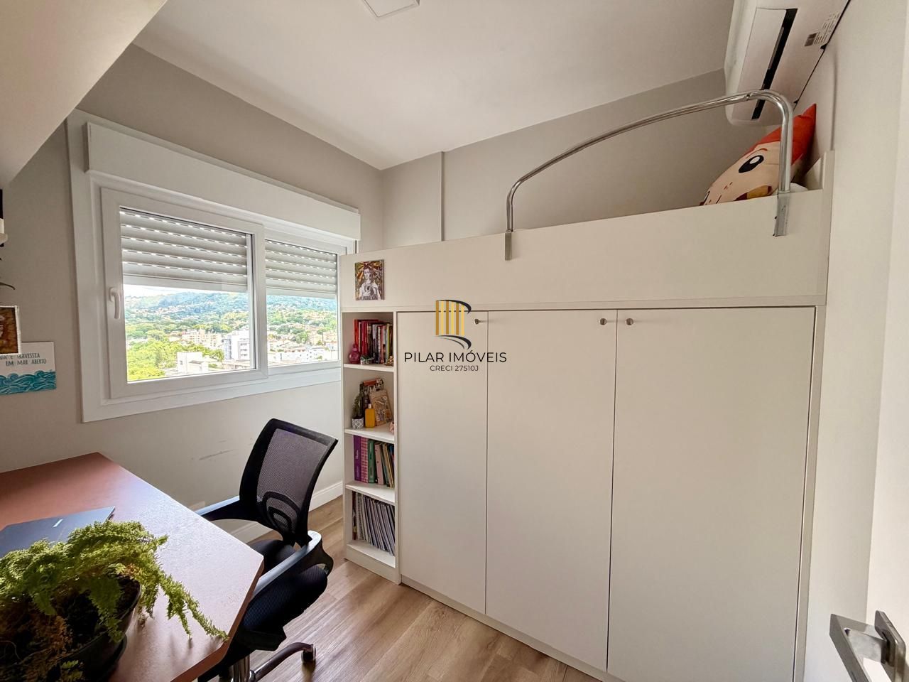 Apartamento com box duplo no bairro Teresópolis