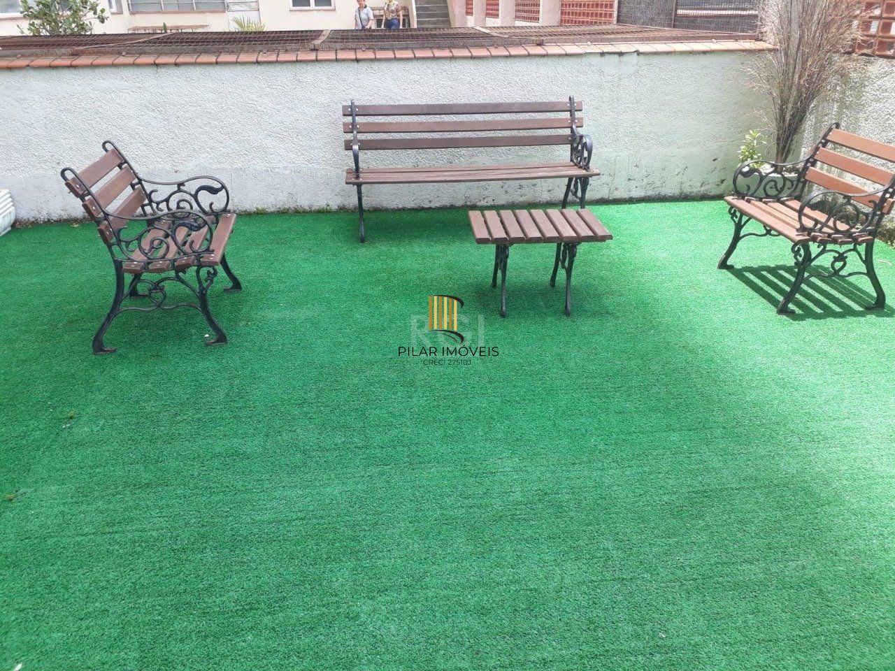 MEGA APARTAMENTO DE 137M² ,  COM SACADA, 2 DORMITÓRIOS, NO CENTRO DE PORTO ALEGRE -RS
