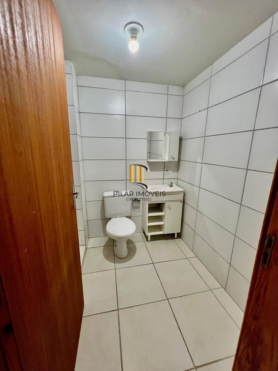 Apartamento Térreo com 02 Quartos.