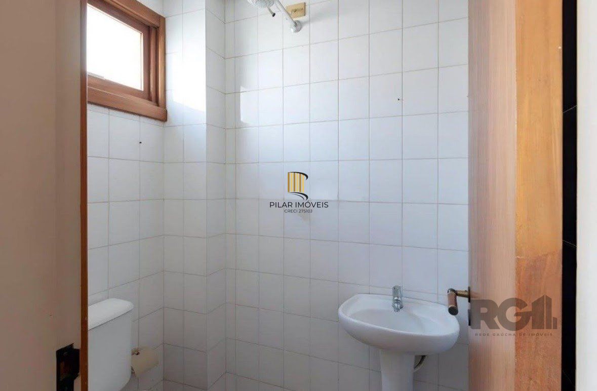 Apartamento a venda, dois dormitórios com vaga e infra no bairro Menino Deus