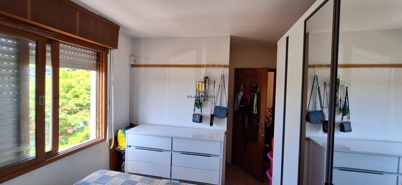Apartamento de 1 dormitório com 1 vaga de garagem coberta !