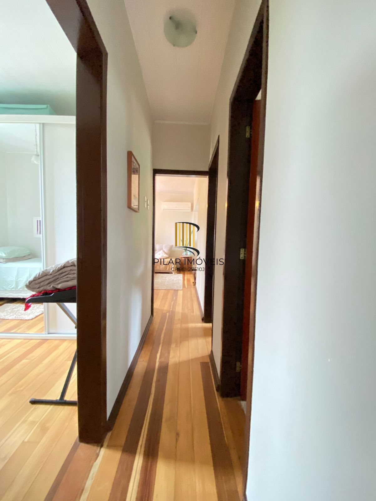 Casa Residencial à Venda em Porto Alegre