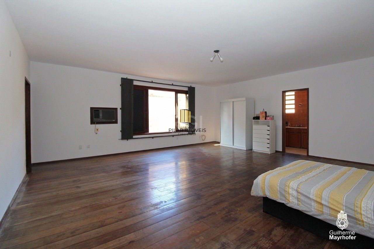 Casa para Venda - 526.64m², 4 dormitórios, sendo 2 suites, 4 vagas - Teresópolis