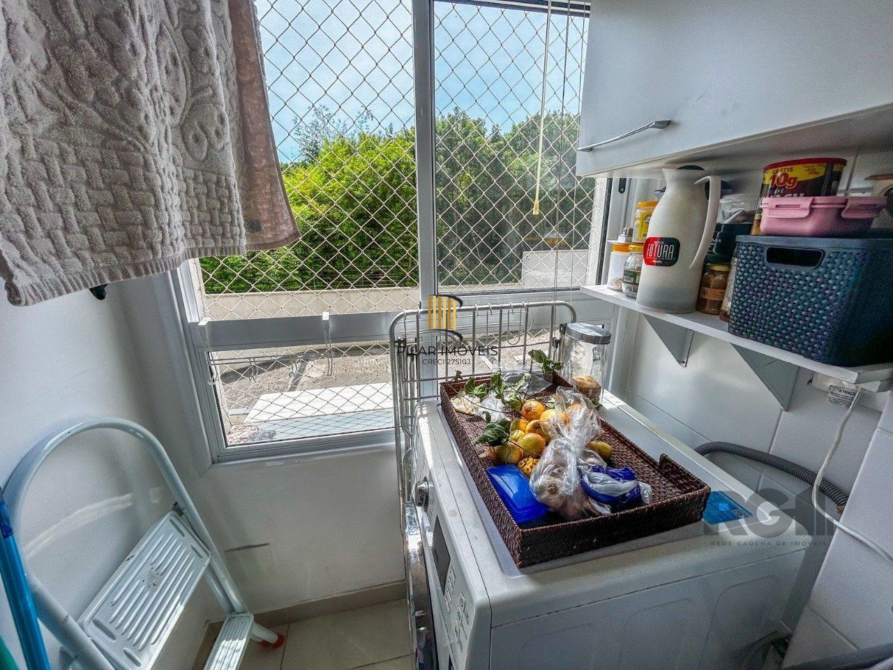 Apartamento de 02 dormitórios no Bairro Tristeza em Porto Alegre/RS